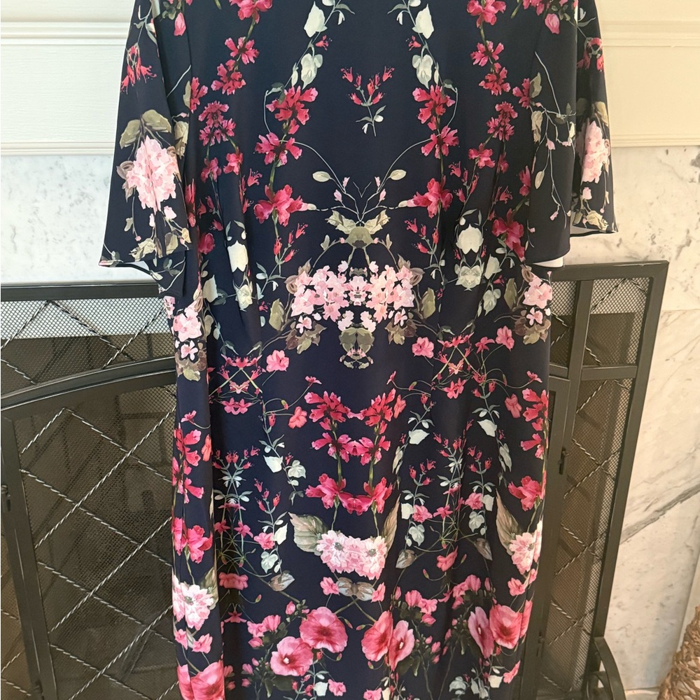 Like new Adrianna Papell Floral Print Navy Dress Size 16w - Picture 3 of 3